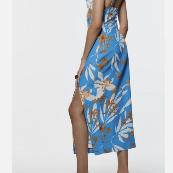 Zara Blue Floral Cutout Dress - Picture 3 of 11